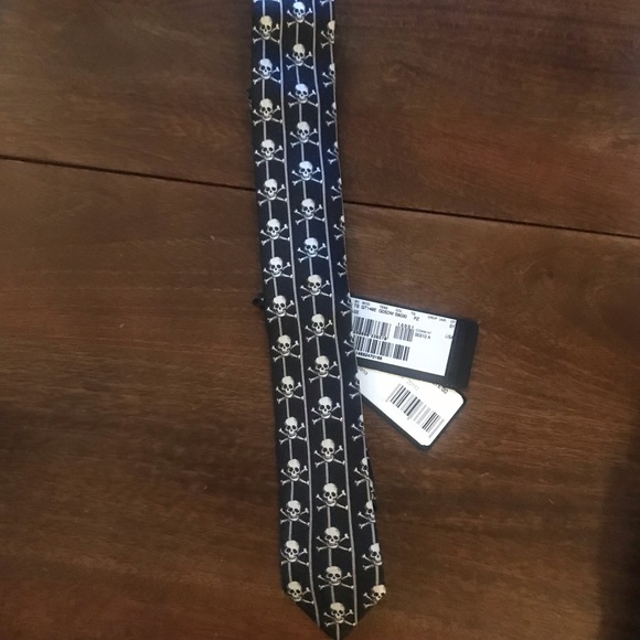 Dolce & Gabbana Other - ❌SOLD❌ NWT Dolce & Gabbana Skull Tie